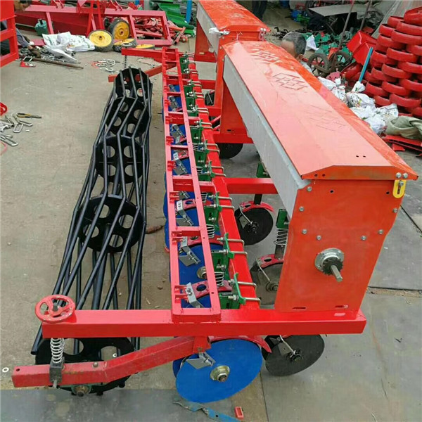 12-Row Vegetable Seeds Sowing Machine Ordered by Heilongjiang Customer