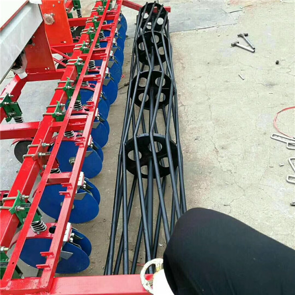 12-Row Vegetable Seeds Sowing Machine Ordered by Heilongjiang Customer