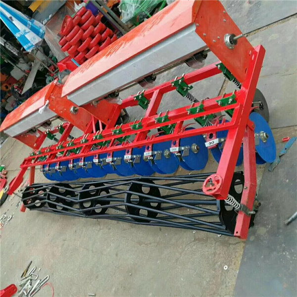 12-Row Vegetable Seeds Sowing Machine Ordered by Heilongjiang Customer