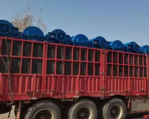 Two Trucks UGT-16L Soybean Threshers Delivery to Afghanistan