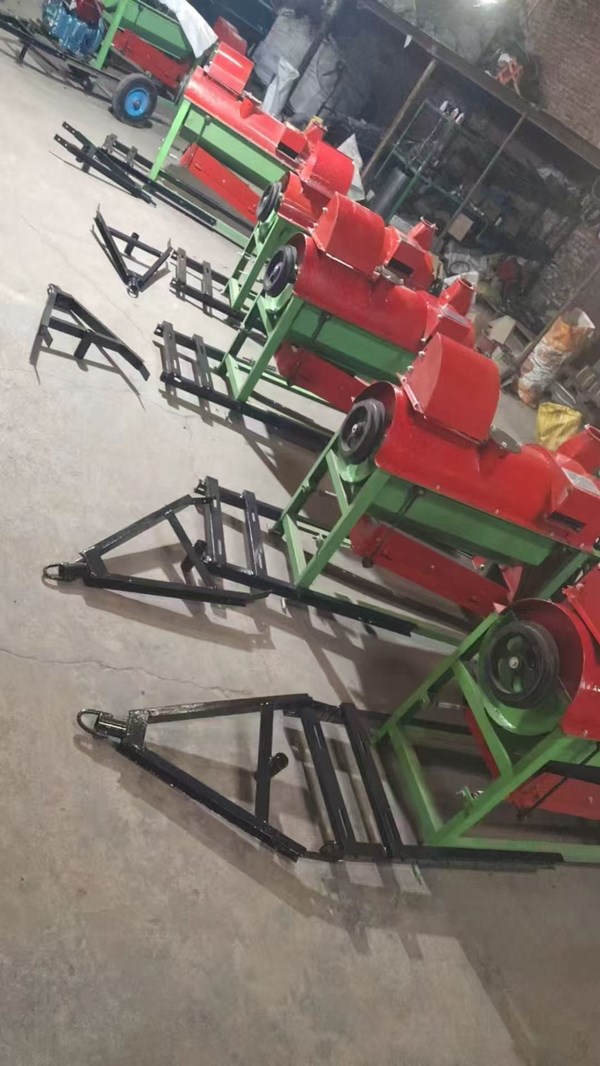 UGT-10 upgraded version of multi-grain threshers exported to Nigeria