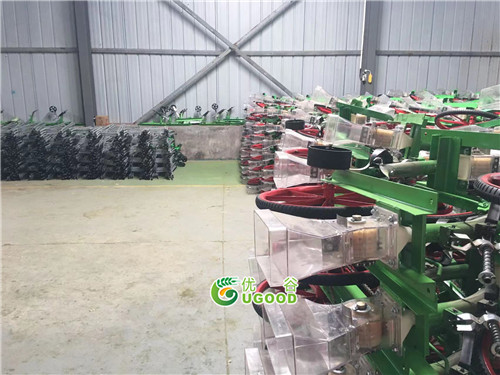 Hand push corn sowing machine high efficiency sunflower seed planter maize  planter machine in Zhengzhou, Henan, China