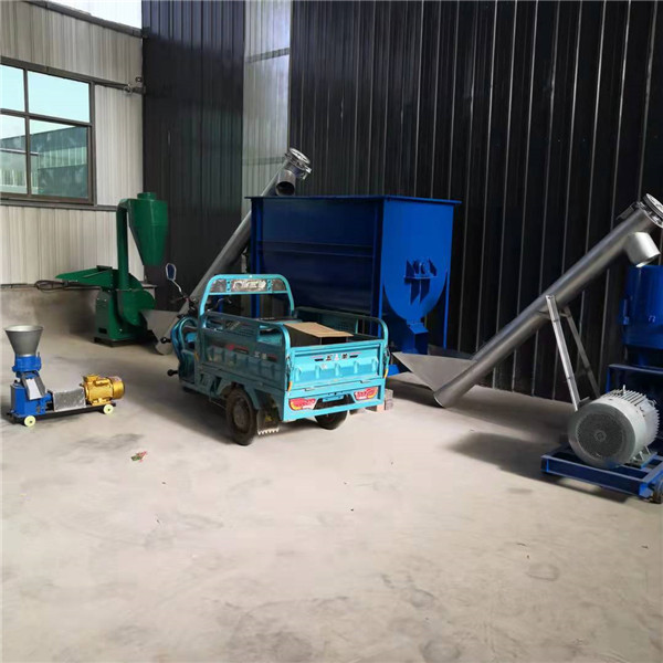Pellet Mill Machines Granulator Feed Pellets Making for Animal Poultry UGPM Series 